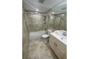 401 Golden Isles Dr APT 302, Hallandale Beach, FL 33009, Sold 04/22/22