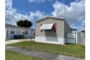 21701 S Heritage Cir, Pembroke Pines, FL 33029, Sold 05/16/22