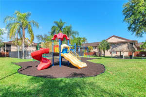 11233 SW 88th St e101, Miami, FL 33173, Sold 06/06/22