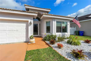 16403 NW 22nd St, Pembroke Pines, FL 33028, Sold 03/25/22