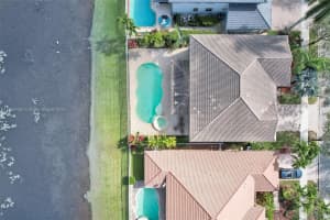 957 Crestview Cir, Weston, FL 33327, Sold 05/02/22