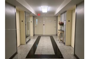 7601 E Treasure Dr APT 1912, North Bay Village, FL 33141, Sold 04/29/22
