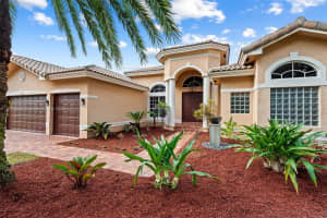 3767 Saratoga Ln, Davie, FL 33328, Sold 04/26/22