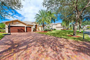 3767 Saratoga Ln, Davie, FL 33328, Sold 04/26/22