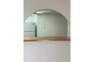 600 Parkview Dr APT 1111, Hallandale Beach, FL 33009, Sold 04/22/22