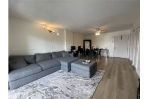 8240 SW 210th St APT 314, Cutler Bay, FL 33189, Sold 04/07/22