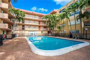 401 NW 72nd Ave 209 d, Miami, FL 33126, Sold 04/21/22