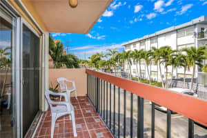 401 NW 72nd Ave 209 d, Miami, FL 33126, Sold 04/21/22