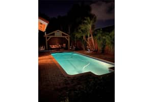 15945 SW 98th St, Miami, FL 33196, Sold 04/13/22