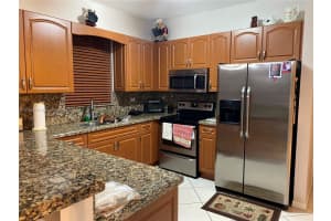 15945 SW 98th St, Miami, FL 33196, Sold 04/13/22