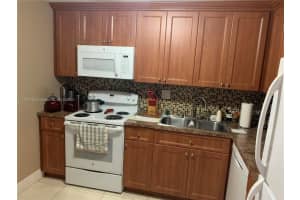 5985 Del Lago Cir APT 223, Sunrise, FL 33313, Sold 03/31/22