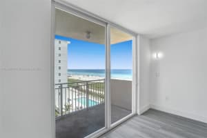 345 Ocean Dr APT 718, Miami Beach, FL 33139, Sold 04/15/22