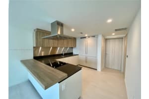 1000 Brickell Plaza #2704, Miami, FL 33131, Sold 05/27/22