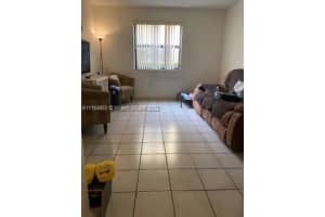 526 NW 114th Ave APT 104, Miami, FL 33172, Sold 04/28/22