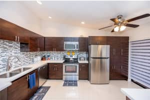 7646 NW 38th Ct, Sunrise, FL 33351, Sold 04/01/22