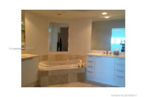 14951 Royal Oaks Ln APT 1703, North Miami, FL 33181, Sold 04/04/22