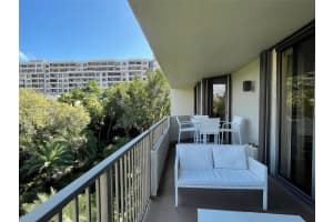 101 Crandon Blvd 473, Key Biscayne