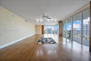 2800 E Sunrise Blvd #14a, Fort Lauderdale, FL 33304, Sold 05/02/22