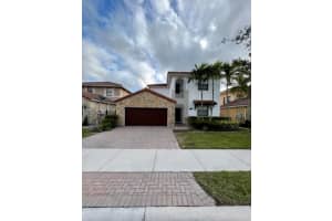 10020 NW 10th St, Miami, FL 33172, Sold 03/17/22