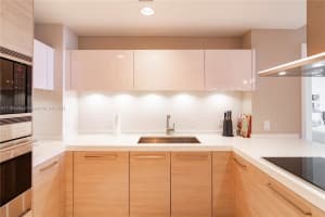 17111 Biscayne Blvd Unit 708, Aventura, FL 33160, Sold 05/19/22
