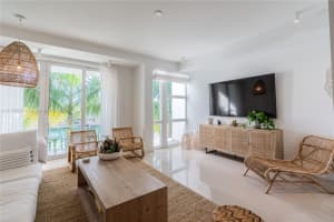 47 N Shore Dr, Miami Beach, FL 33141, Sold 06/16/22