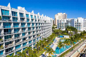 2950 NE 188th St APT 532, Aventura, FL 33180, Sold 04/20/22