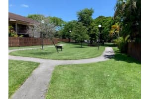11233 SW 88th St e103, Miami, FL 33173, Sold 03/31/22