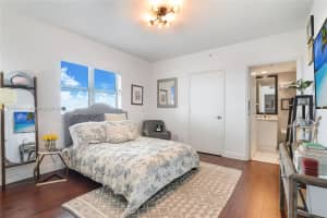 14951 Royal Oaks Ln APT 908, North Miami, FL 33181, Sold 03/31/22