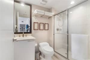 14951 Royal Oaks Ln APT 908, North Miami, FL 33181, Sold 03/31/22