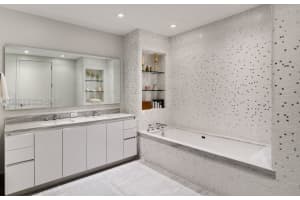 16901 Collins Ave #3703, Sunny Isles Beach, FL 33160, Sold 04/15/22