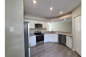 6927 Satinleaf Rd N, Naples, FL 34109, Sold 08/15/22