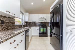 12505 SW 7th Pl, Davie, FL 33325, Sold 04/18/22