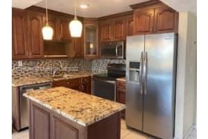 465 Ocean Dr APT 422, Miami Beach, FL 33139, Sold 05/03/22