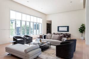 7220 Los Pinos Blvd, Coral Gables, FL 33143, Sold 04/08/22