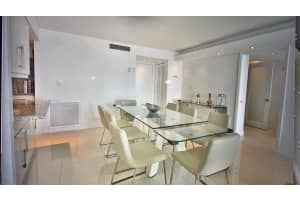 6039 Collins Ave APT 1235, Miami Beach, FL 33140, Sold 05/09/22