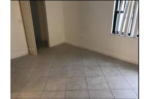 9423 Fontainebleau Blvd APT 113, Miami, FL 33172, Sold 04/21/22