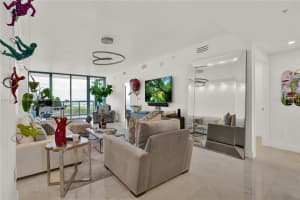 601 NE 36th St APT 3206, Miami, FL 33137, Sold 04/14/22