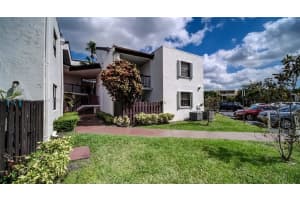 9419 Fontainebleau Blvd APT 207, Miami, FL 33172, Sold 04/06/22