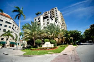 888 Douglas Rd APT 501, Coral Gables, FL 33134, Sold 04/22/22