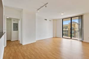 888 Douglas Rd APT 501, Coral Gables, FL 33134, Sold 04/22/22