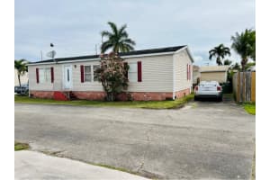 220 NE 12th Ave, Homestead, FL 33030, Sold 04/27/22