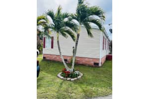 220 NE 12th Ave, Homestead, FL 33030, Sold 04/27/22