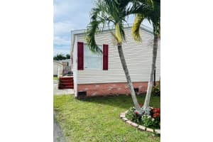 220 NE 12th Ave, Homestead, FL 33030, Sold 04/27/22