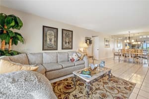 900 NE 195th St APT 509, Miami, FL 33179, Sold 04/13/22