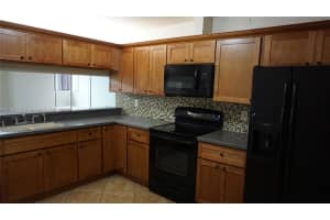 8040 Hampton Blvd APT 204, North Lauderdale, FL 33068, Sold 06/06/22