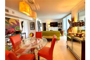 2457 Collins Ave APT 207, Miami Beach, FL 33140, Sold 05/03/22