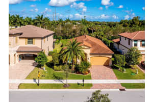 8304 NW 110th Ln, Parkland, FL 33076, Sold 04/01/22