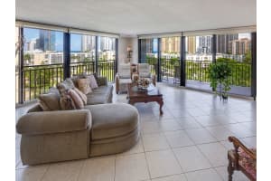 Bay Country Club, 17720 N Bay Rd #8d, Sunny Isles Beach, FL 33160, Sold 05/16/22