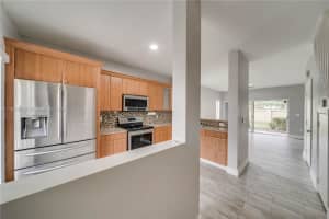 12202 S W 8th Ct, Pembroke Pines, FL 33025, Sold 04/05/22