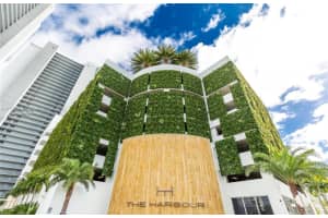 16385 Biscayne Blvd #806, North Miami Beach, FL 33160, Sold 05/10/22